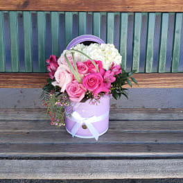 Box pink and white #25