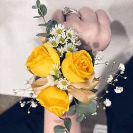 Signature Wrist Corsage