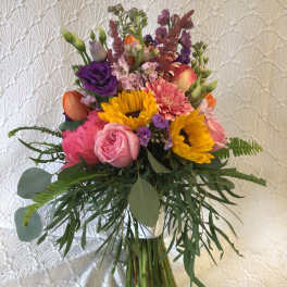 Garden Handheld Bouquet