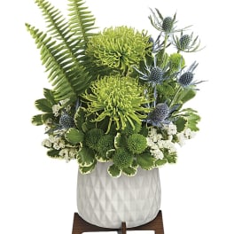 Teleflora's Style Statement Bouquet