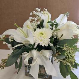 White cube of flowers