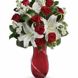 Teleflora's Love And Tenderness Bouquet PM
