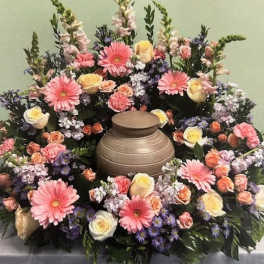 Pastel Urn Wreath U27