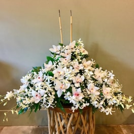 #147 URN/PICTURE WHITE ORCHIDS MIX