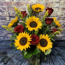 Lavish Sunflower and Rose Bouquet