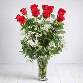 Classic Dozen Red Roses