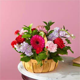 PINK PICNIC BASKET