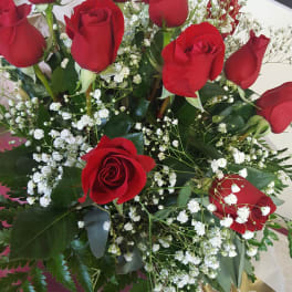 Bouquet of red roses with white baby's breath