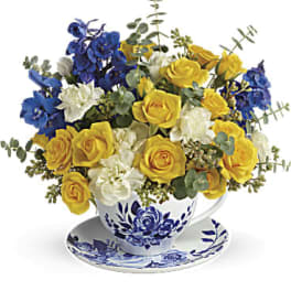 Teleflora's Pretty Teatime Bouquet