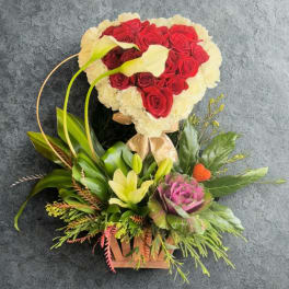 Amor Bueno by D'Lily's Flowers