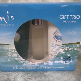 Gift set box with three travel-size bath and body products