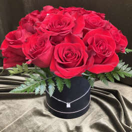 Red Rose Barrel Arrangement