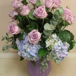 Roses and hydrangea lavender