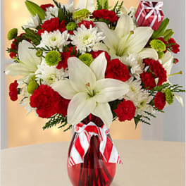 Open Your Heart Holiday Bouquet