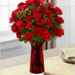 The FTD® Spirit of the Season™ Bouquet