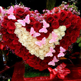 Rose heart stand