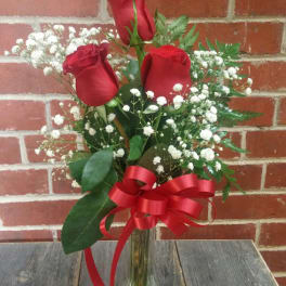 3 Red Roses