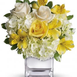Teleflora's Sweetest Sunrise Bouquet