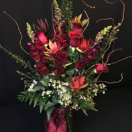 8 Rose Cylinder with Safari Sunset and Snapdragons - Color May Vary