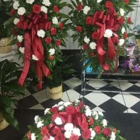 Send Sympathy And Funeral Flowers Norfolk Va Flower Delivery Bloomnation