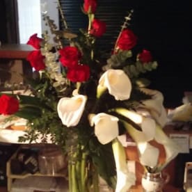 Send Sympathy And Funeral Flowers Norfolk Va Flower Delivery Bloomnation