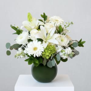 Ivory Elegance Bouquet