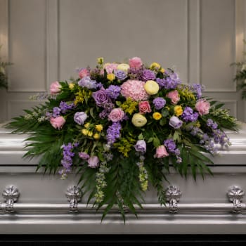 K633 Mixed Color Casket Spray