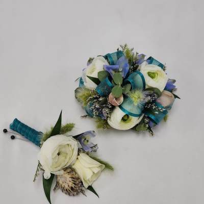 Atlantis Boutonniere and Wristlet Set