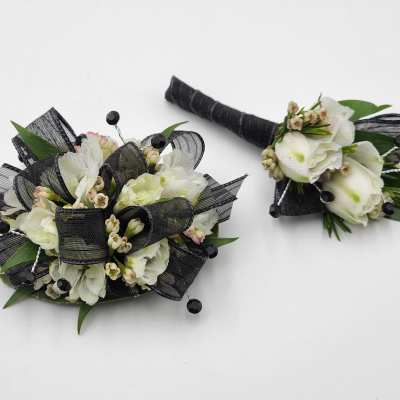 Masquerade Mystery Boutonniere And Wristlet Set