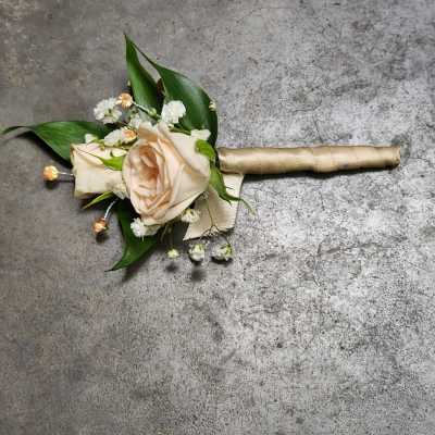 Peaches and Cream Boutonniere