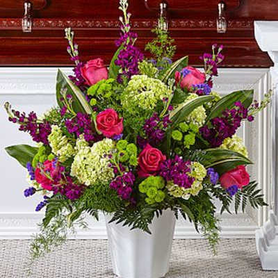 Gentle Horizons Floor Basket