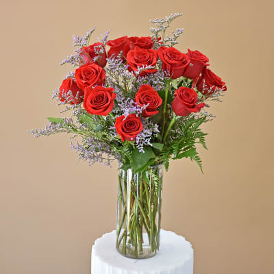 Roses to Love - 18 Roses - W611