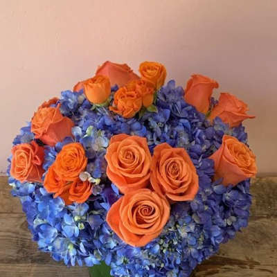 Banded Karner | Butterfly-Inspired Flower Delivery in San Francisco