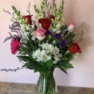Pet-Safe Snapdragon & Rose Arrangement | Same Day Flower Delivery SF