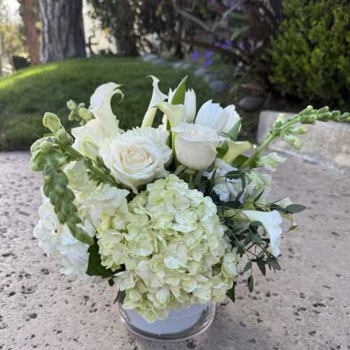 Hydrangea, rose arrangment