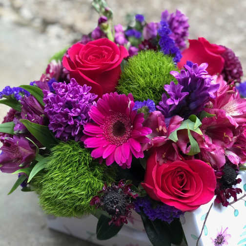 Fiori: purples, red and green flowers