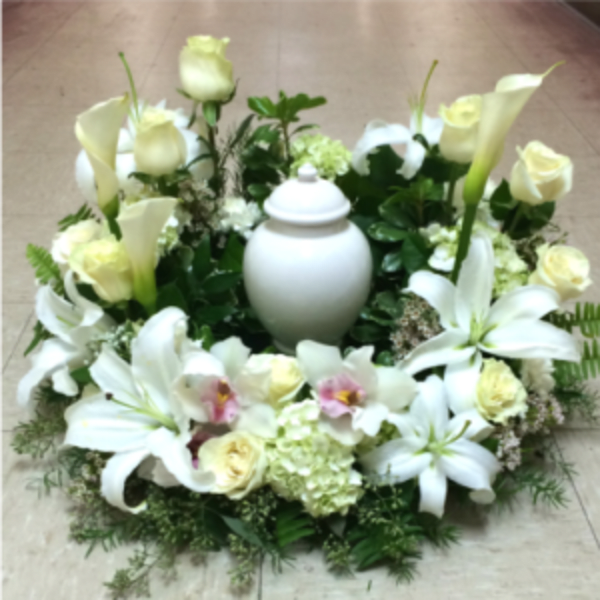 WHITE CREMATION URN WREATH
