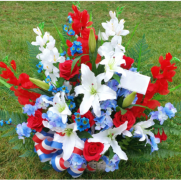 SILK PATRIOTIC BASKET ARRANGMENT - PREMIUM