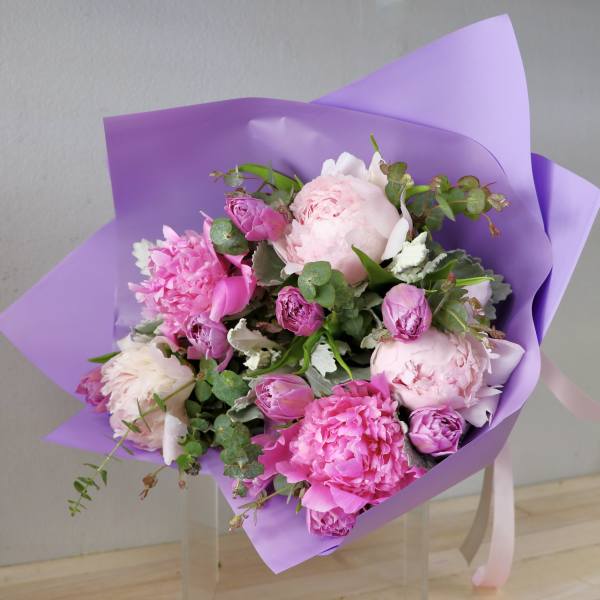 Peony & Tulip Bouquet - Glendale Flowers
