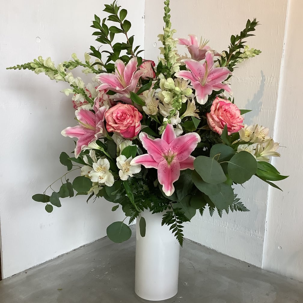 Woburn Florist Flower Delivery by Hillside Florist