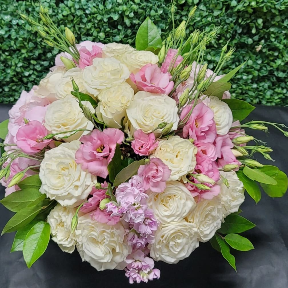 Toluca Lake Florist Flower Delivery By Just Gorgeous Flowers Gifts