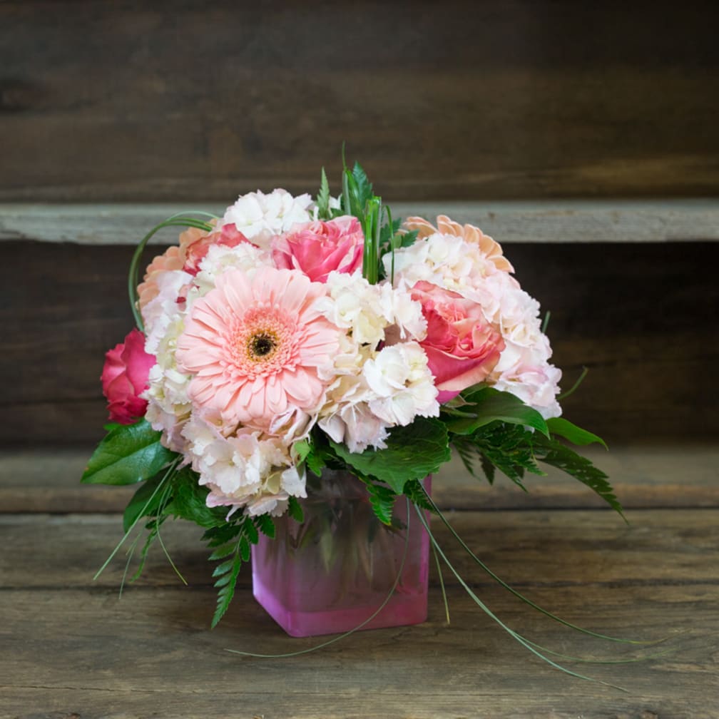 Clovis Florist Flower Delivery by Clovis Floral & Cafe