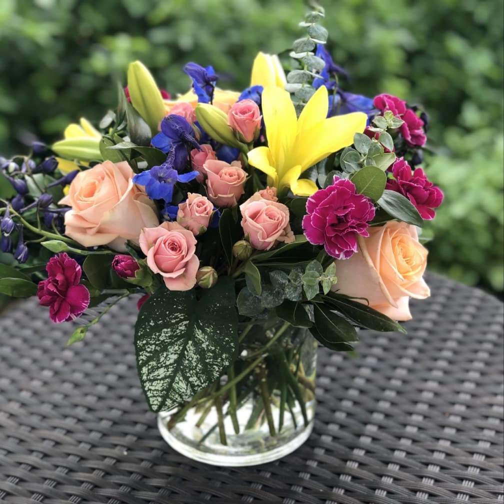 Naples Florist Flower Delivery by Focus Floral