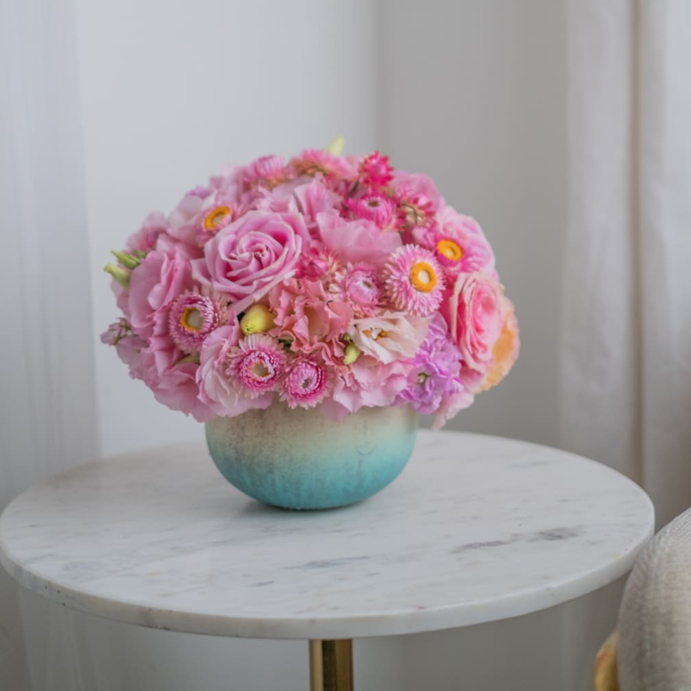 Calabasas Florist Flower Delivery by The Flowers