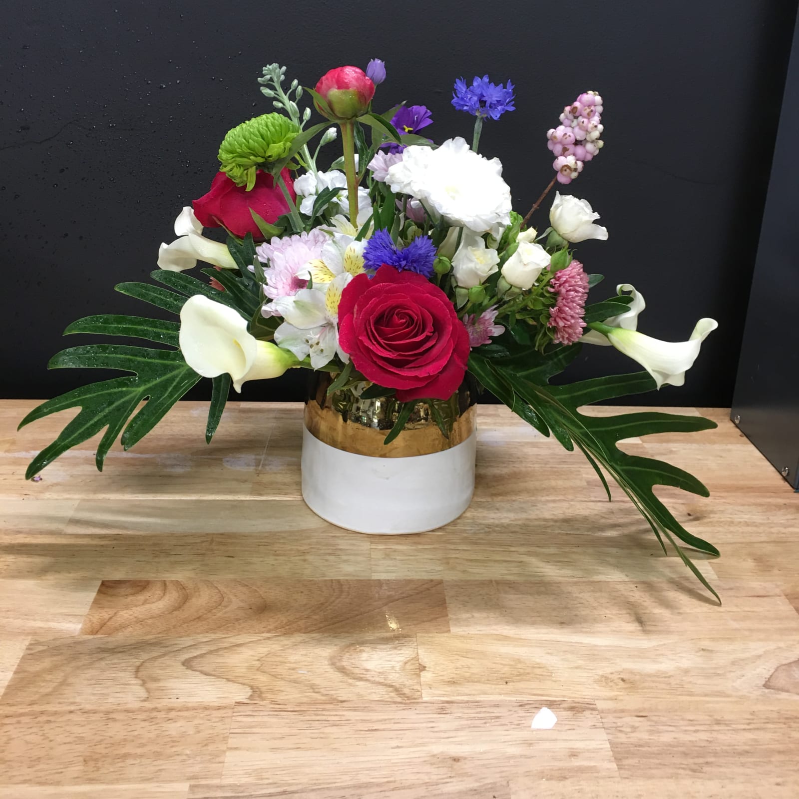 San Leandro Florist Flower Delivery by Fleurs D'Amour and Joy