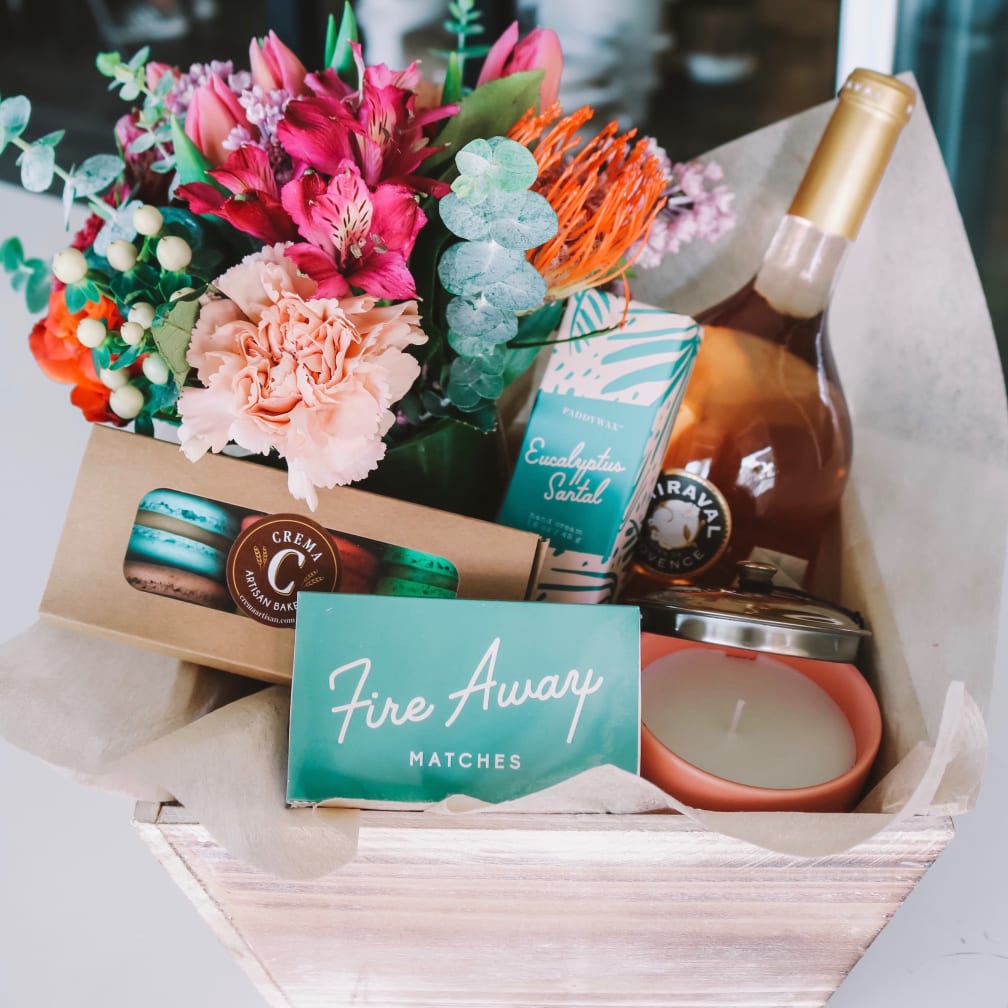 Huntington Beach Florist | Flower Delivery by Devynn's Garden