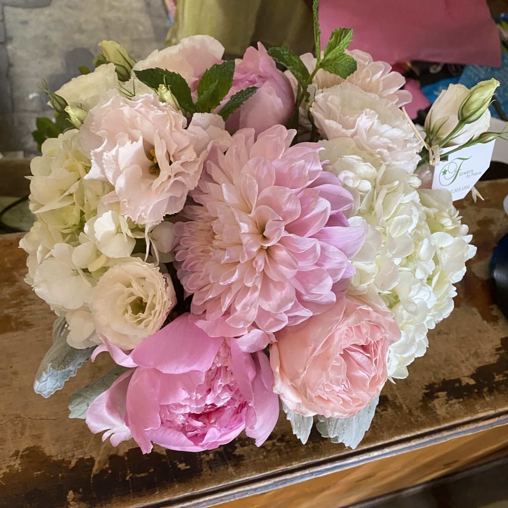 Playa Del Rey Florist | Flower Delivery by Flowers by Felicia