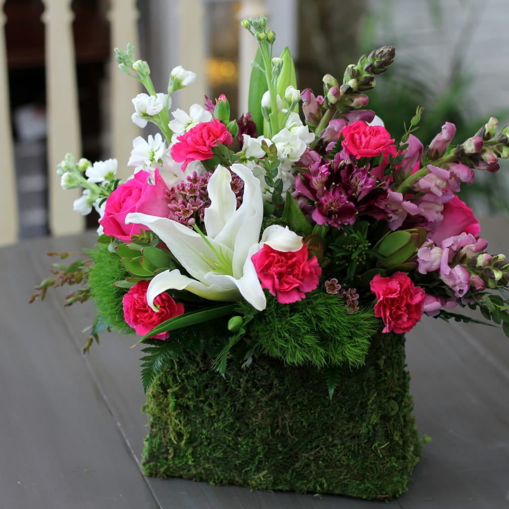 Simi Valley Florist | Flower Delivery by Michael's Flowers