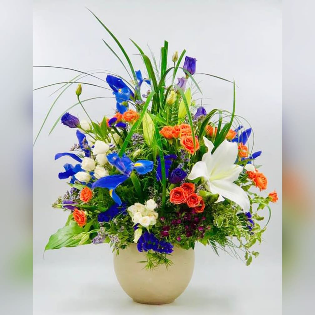 Elk Grove Florist Flower Delivery by Laguna Flowers