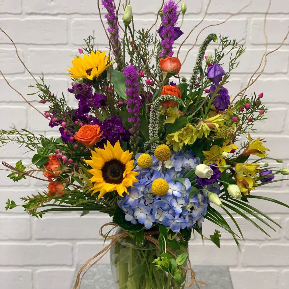 DUBUQUE Florist Flower Delivery by The Flower Shoppe at Steve's Ace